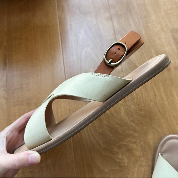LOFT Criss Cross Flat Strappy Sandals, Cream/Tan, Size 10M - Picture 10 of 12